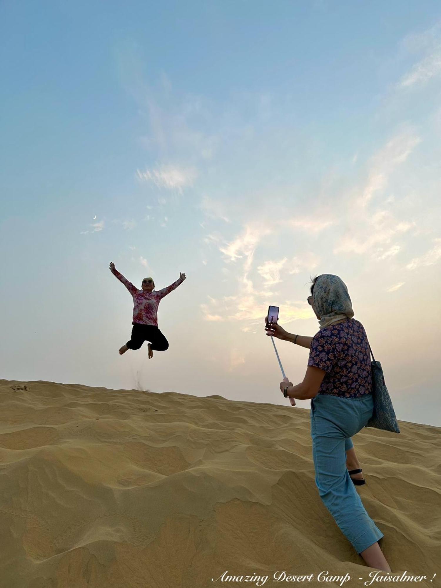 Amazing Desert Camp Jaisalmer Ngoại thất bức ảnh